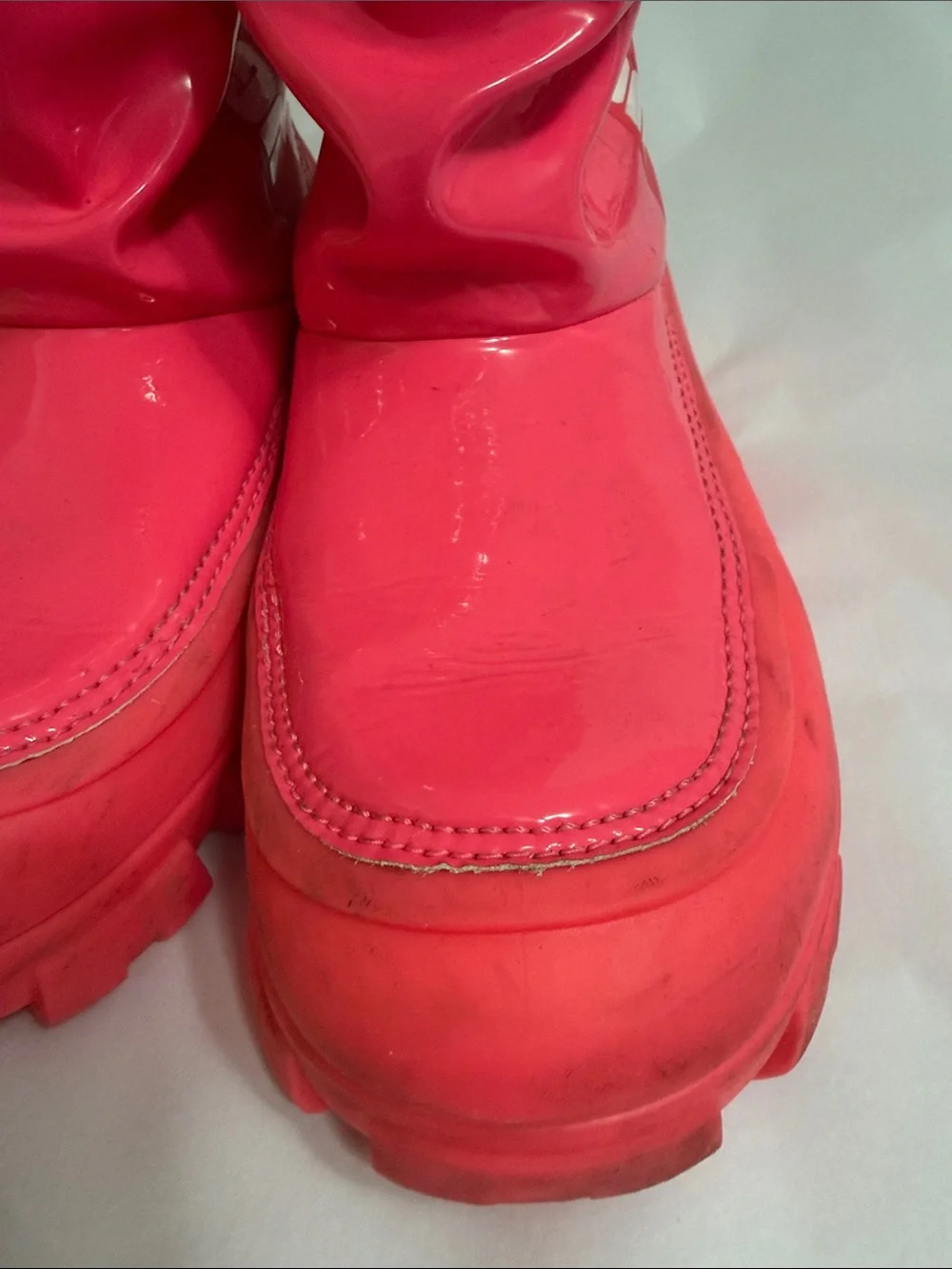UGG Classic Brellah Mini boots Size 5